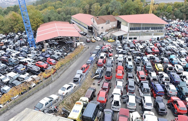 Consiga una segunda vida para su coche con nuestras piezas de desguace